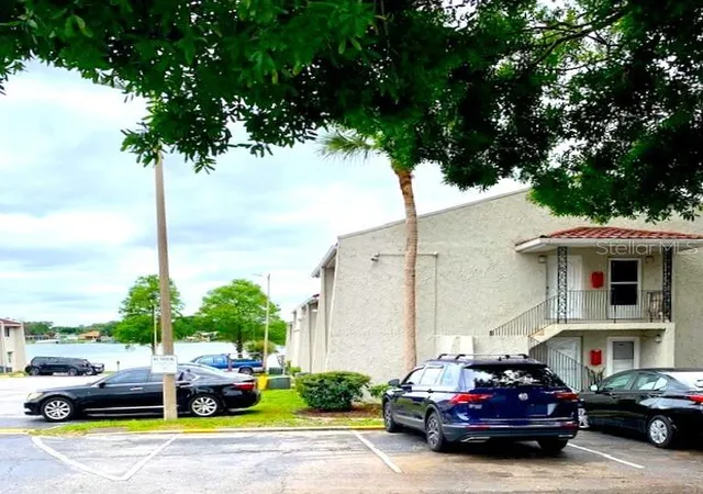 Condo for sale at 1103 Cypress Gdns Blvd #13, WINTER HAVEN, FL 33884 | MLS# L4963758