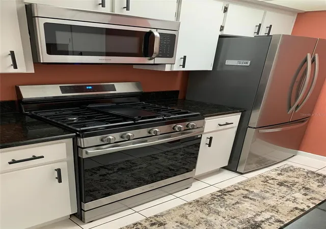 Photo 4 of Condo for sale at 1103 Cypress Gdns Blvd #13, Winter Haven, FL 33884 | MLS# L4963758 | Listing updated on 2026-09-09