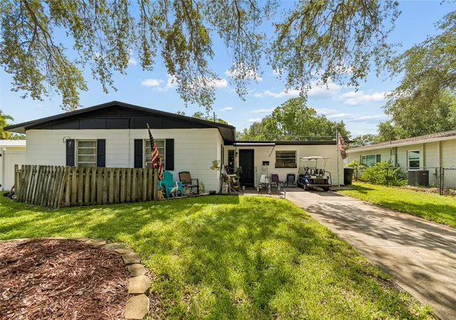 Photo 2 of Single family home for sale at 7846 12th Street N, Saint Petersburg, FL 33702 | MLS# TB8532464 | Listing updated on 2026-10-22