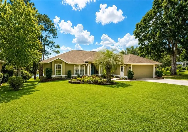 Photo 1 of Single family home for sale at 1081 Ne 130th Terrace, Silver Springs, FL 34488 | MLS# W7887977 | Listing updated on 2026-09-18