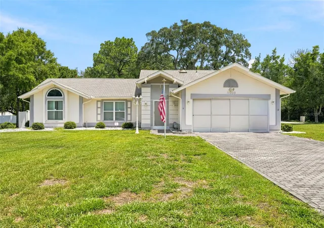 Photo 1 of Single family home for sale at 11333 Silverwood Ct, Spring Hill, FL 34609 | MLS# TB8532760 | Listing updated on 2026-09-17