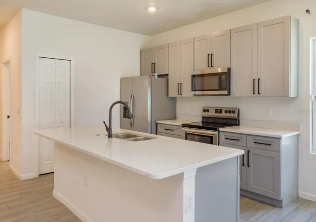 Photo 3 of Single family home for sale at 1022 36th, Orlando, FL 32805 | MLS# O6428498 | Listing updated on 2026-09-17