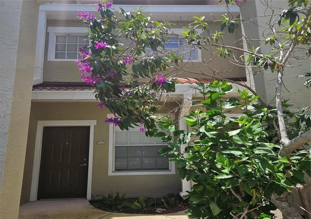 Photo 2 of Condo for sale at 5500 Bentgrass Dr #6-112, Sarasota, FL 34235 | MLS# A4701227 | Listing updated on 2026-09-09