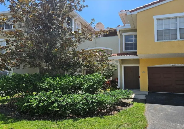 Photo 3 of Condo for sale at 5500 Bentgrass Dr #6-112, Sarasota, FL 34235 | MLS# A4701227 | Listing updated on 2026-09-09