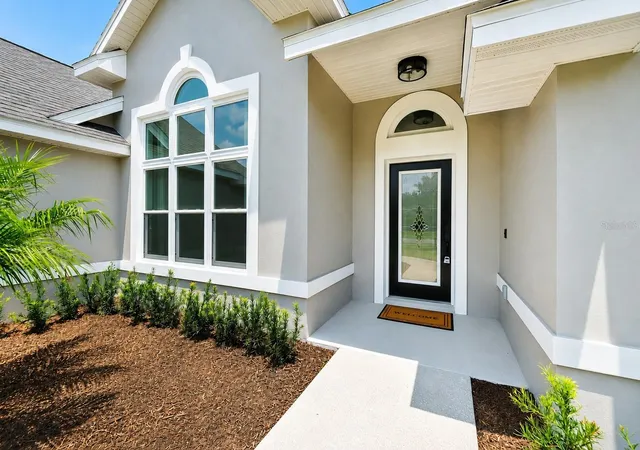 Photo 2 of Single family home for sale at 10 Southern Tr Blvd, Ormond Beach, FL 32174 | MLS# FC320265 | Listing updated on 2026-09-27