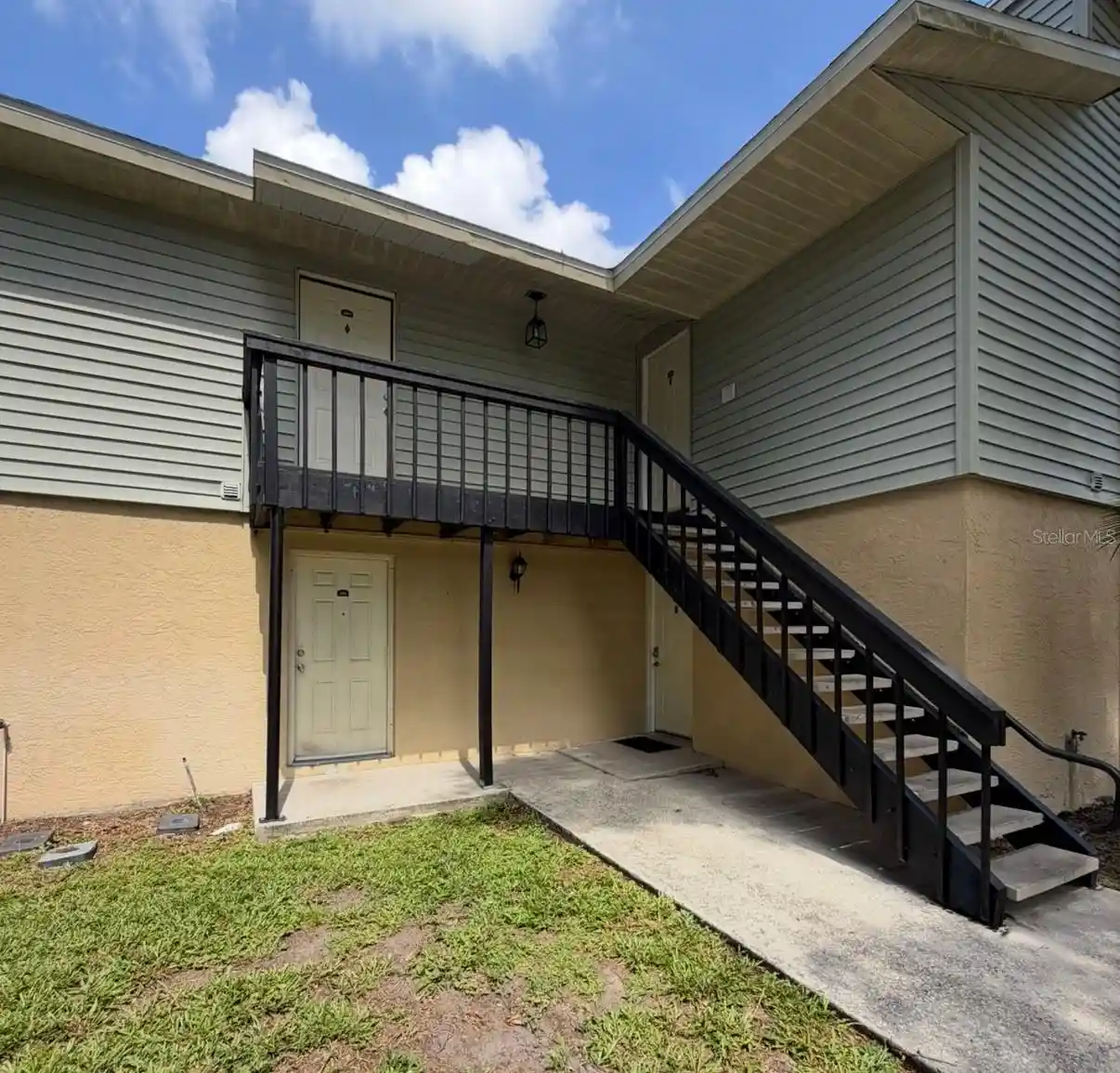 Listing Photo 2 - Condo for sale in 245 Red Maple Pl located at 245 Red Maple Pl, BRANDON, FL 33510 - Unit 245 Red Maple Pl