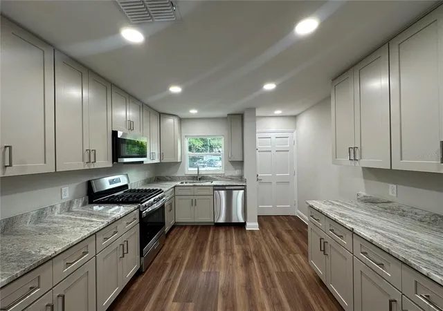 Photo 4 of Condo for sale at 100 El Camino Dr #104, Winter Haven, FL 33884 | MLS# P4939472 | Listing updated on 2026-09-17