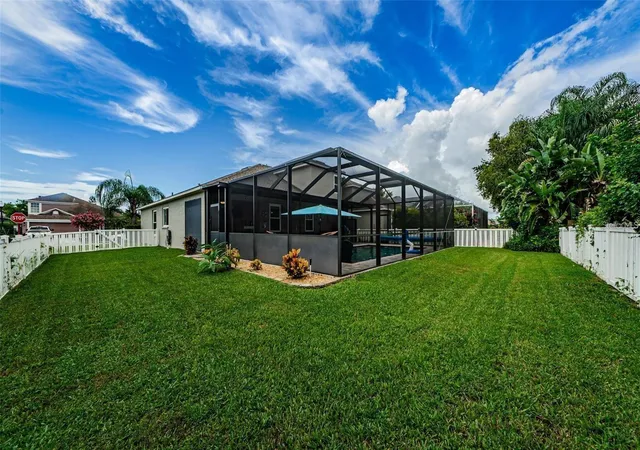 Photo 2 of Single family home for sale at 1810 Winsloe Dr, Trinity, FL 34655 | MLS# W7888147 | Listing updated on 2026-09-08