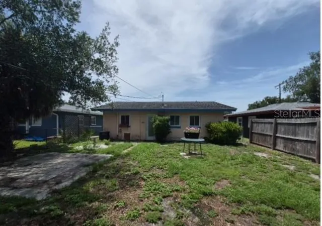 Photo 3 of Single family home for sale at 639 N 75th Avenue, Saint Petersburg, FL 33702 | MLS# TB8534941 | Listing updated on 2026-09-18