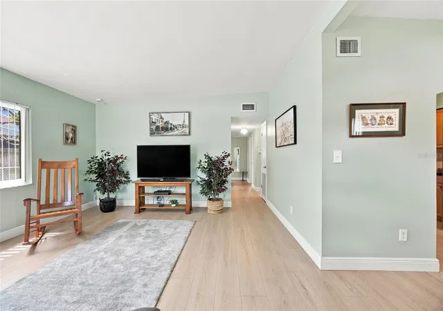 Photo 3 of Single family home for sale at 7812 N Gomez Ave, Tampa, FL 33614 | MLS# V4950502 | Listing updated on 2026-09-27