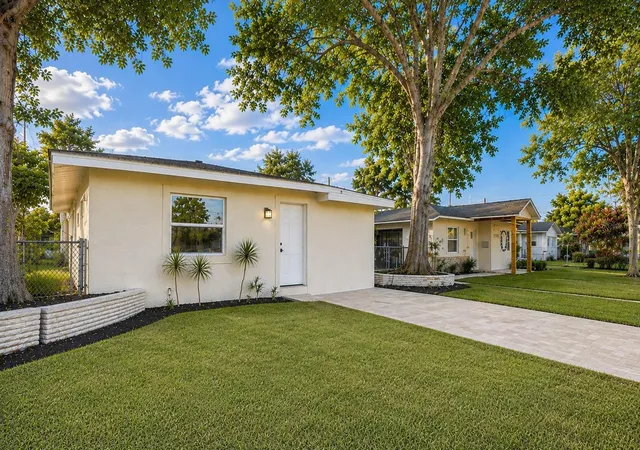 Photo 1 of Single family home for sale at 5532 6th Avenue N, Saint Petersburg, FL 33710 | MLS# TB8535119 | Listing updated on 2026-10-20