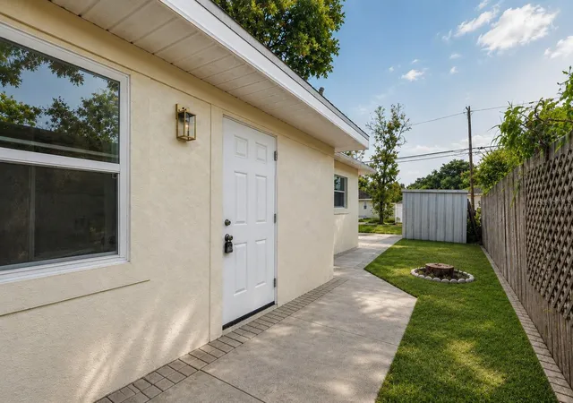 Photo 3 of Single family home for sale at 5532 6th Avenue N, Saint Petersburg, FL 33710 | MLS# TB8535119 | Listing updated on 2026-10-20