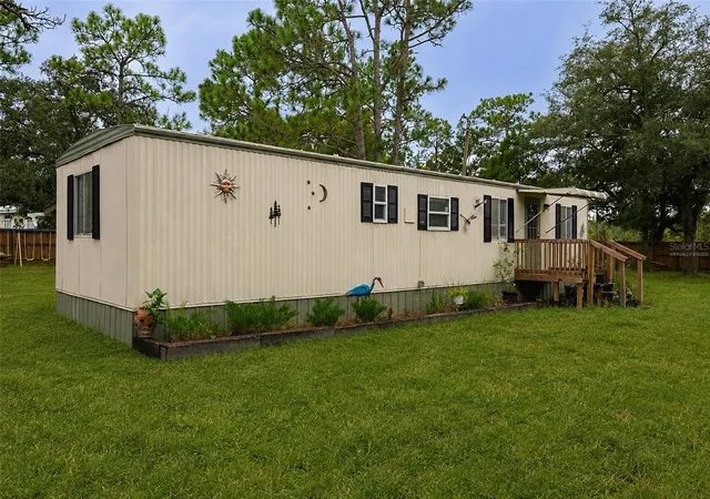 Photo 2 of Sale Pending at 5108 W Field St, Homosassa, FL 34446 | MLS# W7888250 | Listing updated on 2026-09-18