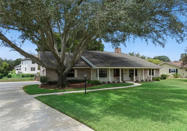 Photo 3 of Single family home for sale at 34035 Park Ln, Leesburg, FL 34788 | MLS# G5116045 | Listing updated on 2026-10-04