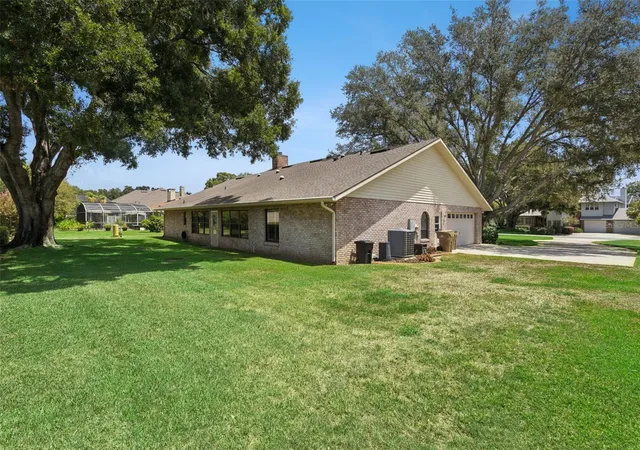 Photo 4 of Single family home for sale at 34035 Park Ln, Leesburg, FL 34788 | MLS# G5116045 | Listing updated on 2026-10-04