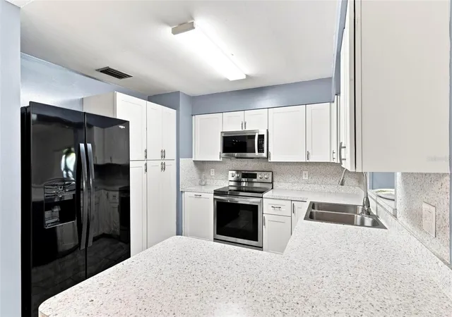 Photo 2 of Single family home for sale at 1655 N Floral Ave, Bartow, FL 33830 | MLS# W7888284 | Listing updated on 2026-09-17