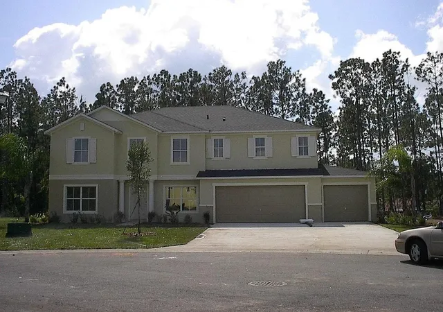 Photo 2 of Single family home for sale at 72 Rollins Ln, Palm Coast, FL 32164 | MLS# O6431247 | Listing updated on 2026-10-26