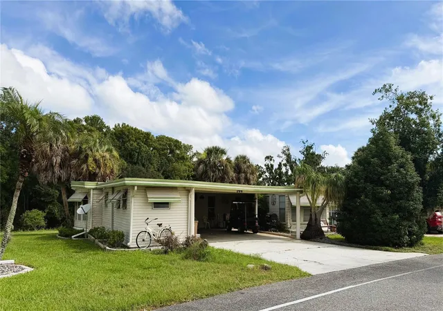 Photo 1 of Manufactured home for sale at 144 Palo Verde Dr, Leesburg, FL 34748 | MLS# R4911772 | Listing updated on 2026-10-22