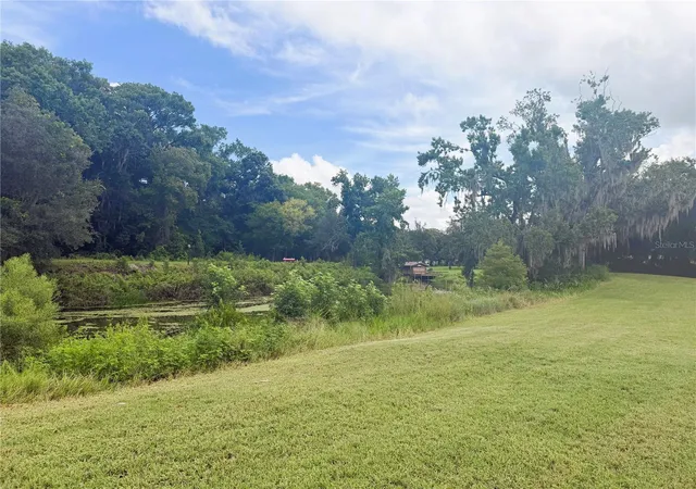 Photo 3 of Manufactured home for sale at 144 Palo Verde Dr, Leesburg, FL 34748 | MLS# R4911772 | Listing updated on 2026-10-22