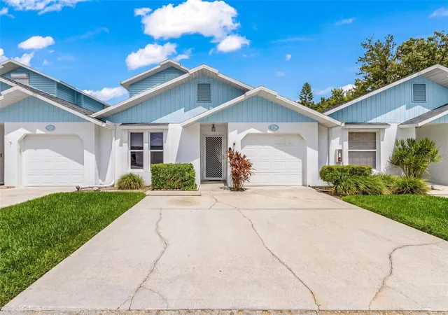 Photo 1 of Townhouse for sale at 13721 Markham Ln #4, Fort Myers, FL 33919 | MLS# C7529340 | Listing updated on 2026-09-30