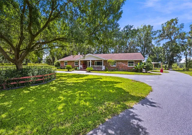 Photo 3 of Single family home for sale at 690 SW 165th Street, Ocala, FL 34473 | MLS# OM729959 | Listing updated on 2026-10-07