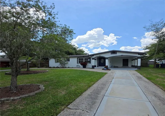 Single family home for sale at 37406 Vista Dr, DADE CITY, FL 33523 | MLS# TB8536908