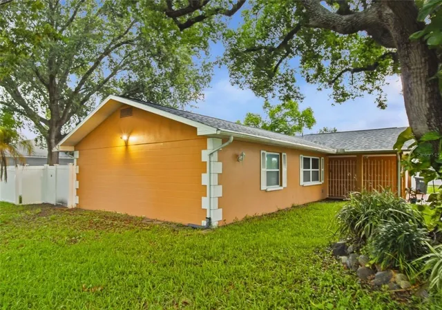 Photo 2 of Single family home for sale at 11351 130th Avenue, Largo, FL 33778 | MLS# TB8536936 | Listing updated on 2026-09-08