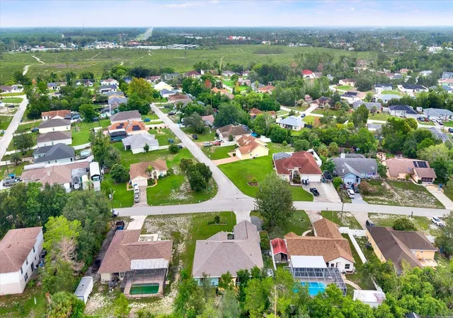 Photo 3 of Single family home for sale at 9086 Manchester St, Spring Hill, FL 34606 | MLS# W7888396 | Listing updated on 2026-09-22