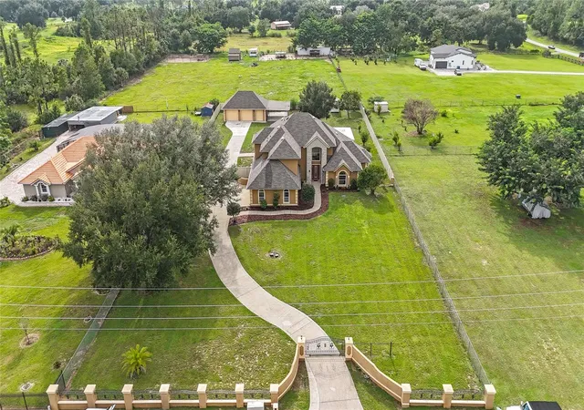 Single family home for sale at 12901 Phillips Rd, GROVELAND, FL 34736 | MLS# O6432260
