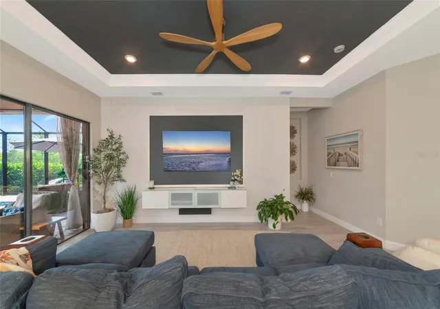 Photo 4 of Single family home for sale at 5119 Caserta Ct, Palmetto, FL 34221 | MLS# A4702566 | Listing updated on 2026-10-10