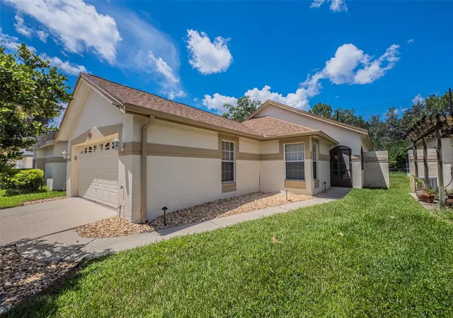 Photo 3 of Single family home for sale at 11624 Peach Grv Ln, Orlando, FL 32821 | MLS# O6432704 | Listing updated on 2026-09-28
