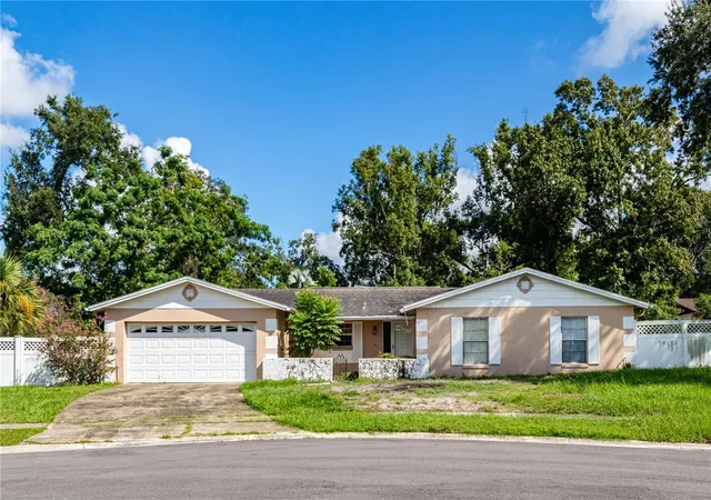 Photo 1 of Single family home for sale at 108 Brier Patch Ct, Longwood, FL 32750 | MLS# O6432935 | Listing updated on 2026-09-29