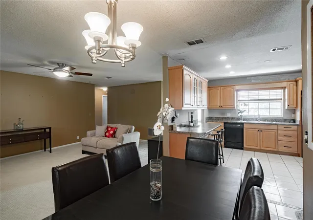 Photo 3 of Single family home for sale at 108 Brier Patch Ct, Longwood, FL 32750 | MLS# O6432935 | Listing updated on 2026-09-29