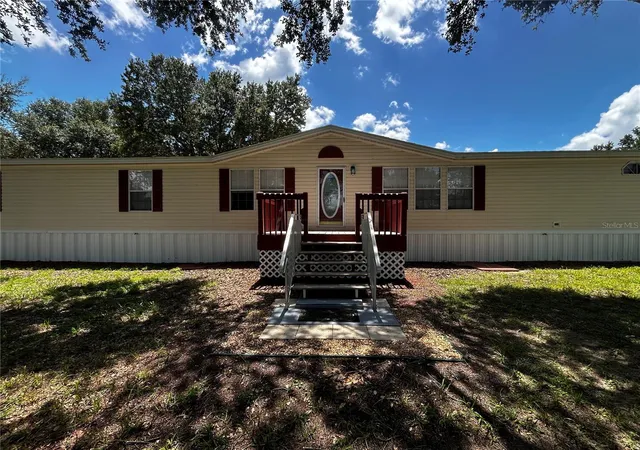 Photo 4 of Manufactured home for sale at 8535 23rd Street, Zephyrhills, FL 33540 | MLS# W7888553 | Listing updated on 2026-09-18