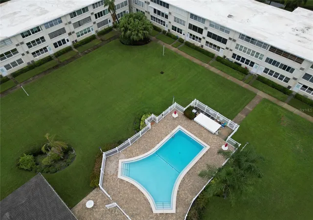 Photo 3 of Condo for sale at 951 79th Avenue N #APT 322, Saint Petersburg, FL 33702 | MLS# TB8538609 | Listing updated on 2026-10-18