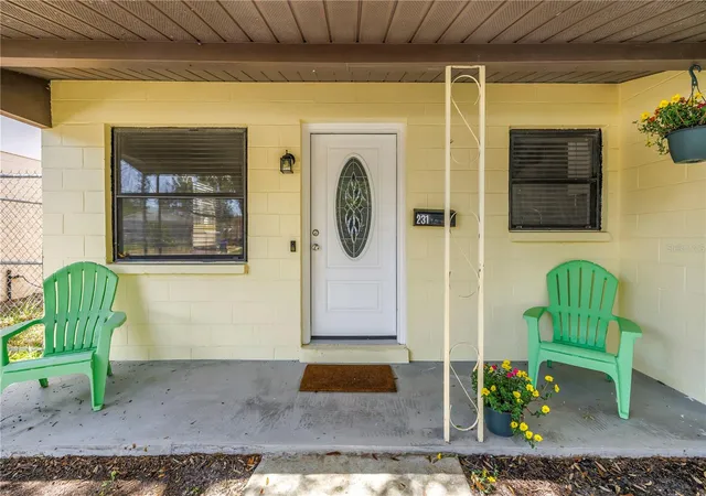 Photo 4 of Single family home for sale at 231 93rd Avenue N, Saint Petersburg, FL 33702 | MLS# TB8538729 | Listing updated on 2026-10-02