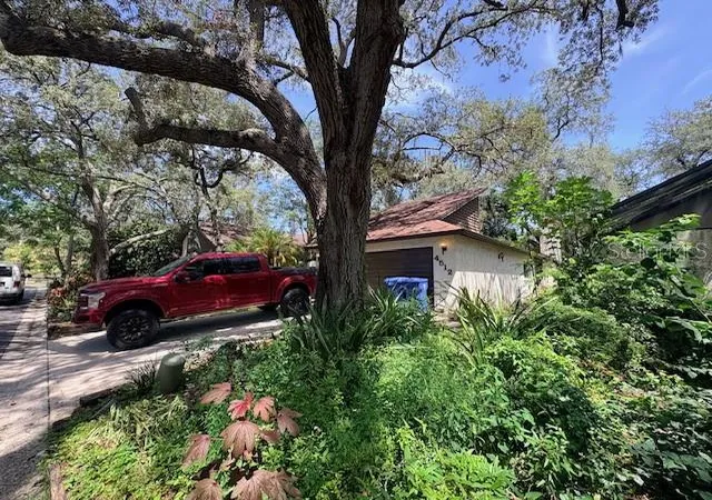 Photo 3 of Single family home for sale at 4512 Sweetwater Lake Dr #10, Tampa, FL 33613 | MLS# TB8539348 | Listing updated on 2026-10-07