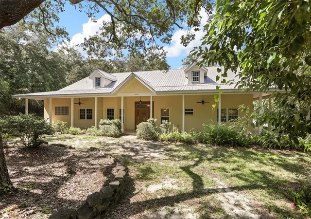 Photo 1 of Single family home for sale at 1685 Manor Wy, Deland, FL 32720 | MLS# O6434536 | Listing updated on 2026-09-24