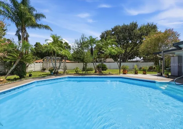 Photo 3 of Single family home for sale at 543 State Road 559, Auburndale, FL 33823 | MLS# L4964389 | Listing updated on 2026-10-02