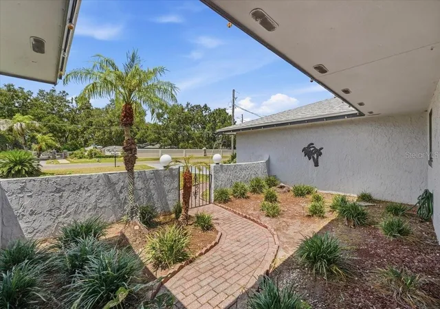 Photo 4 of Single family home for sale at 543 State Road 559, Auburndale, FL 33823 | MLS# L4964389 | Listing updated on 2026-10-02