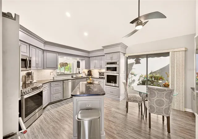 Photo 3 of Single family home for sale at 1912 Se Twin Bridge Cir, Ocala, FL 34471 | MLS# OM730683 | Listing updated on 2026-09-22