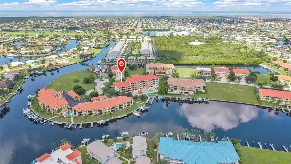 Listing Photo 1 - Condo for sale in 3322 Purple Martin Dr located at 3322 Purple Martin Dr, Punta Gorda, FL 33950 - Unit #127