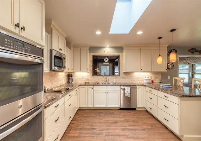Photo 3 of Single family home for sale at 1413 Orange Tree Dr, Edgewater, FL 32132 | MLS# NS1089039 | Listing updated on 2026-10-08