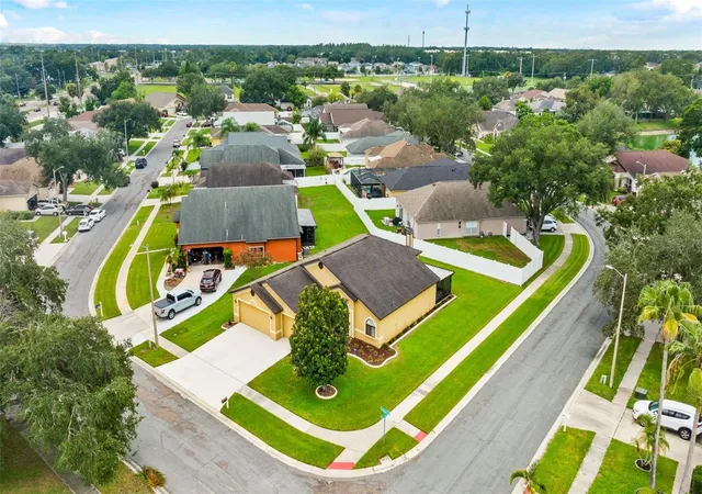 Photo 2 of Single family home for sale at 1803 Cattleman Dr, Brandon, FL 33511 | MLS# TB8540780 | Listing updated on 2026-10-05