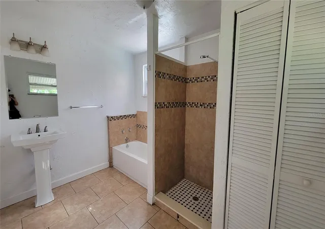 Photo 4 of Single family home for sale at 4200 2Nd Ave N, St Petersburg, FL 33713 | MLS# TB8540866 | Listing updated on 2026-10-14