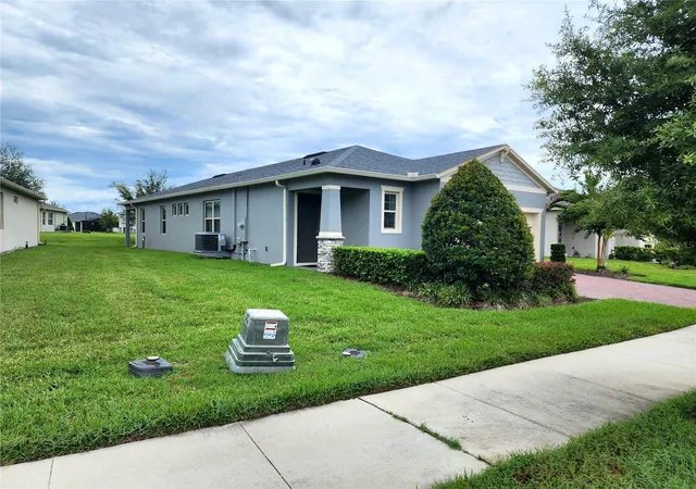 Photo 2 of Single family home for sale at 3415 Yellowtop Loop, Clermont, FL 34714 | MLS# S5156075 | Listing updated on 2026-10-07