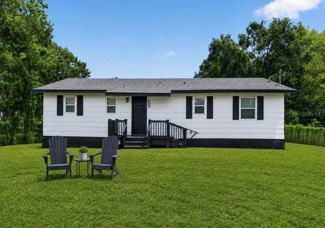 Photo 1 of Single family home for sale at 1911 Water St, Sanford, FL 32771 | MLS# O6435851 | Listing updated on 2026-09-16