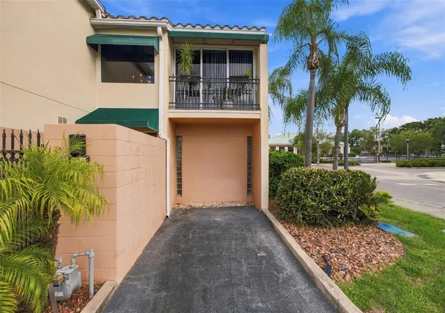 Photo 3 of Townhouse for sale at 836 Padua Ln, Clearwater, FL 33756 | MLS# TB8541835 | Listing updated on 2026-09-19