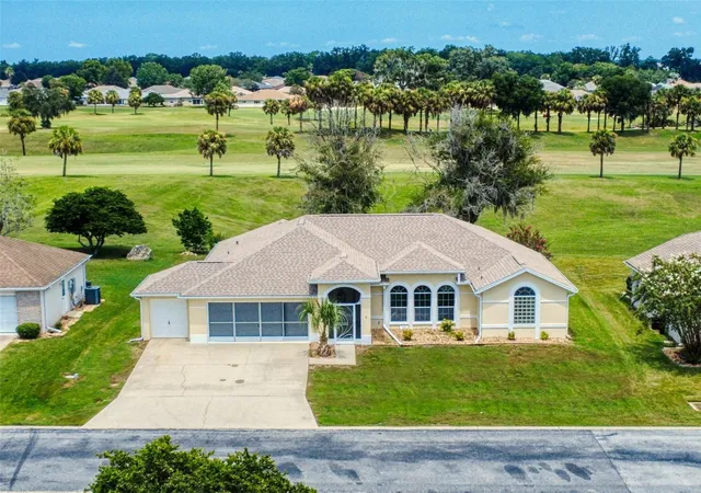 Single family home for sale at 2089 Nw 50Th Cir, OCALA, FL 34482 | MLS# A4703899