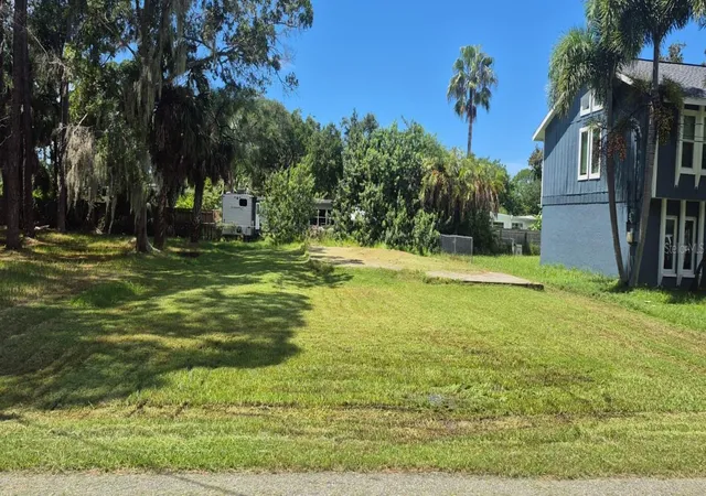 Photo 1 of Land for sale at 7131 Oakwood Dr, New Port Richey, FL 34652 | MLS# TB8542042 | Listing updated on 2026-09-17